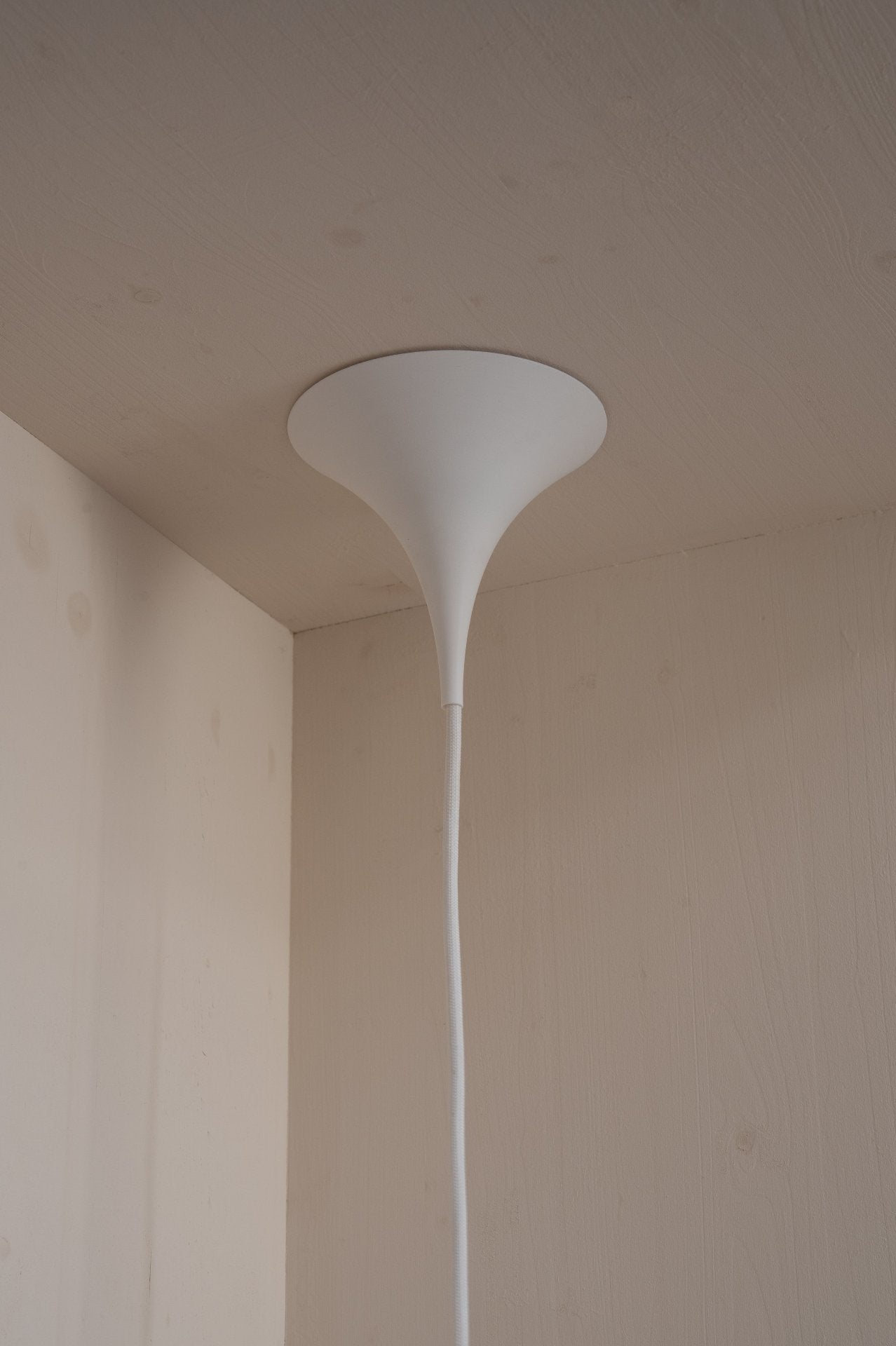 Some-nice-details-Katla-Lampenbaldachin-Baldachin-Lampe-Deckenbaldachin-Baldachin-fuer-Lampen-Lighting-Canopy-Lamp-canopy-Ceiling-Canopy-Light-Fixture-Canopy-weiss-white-2